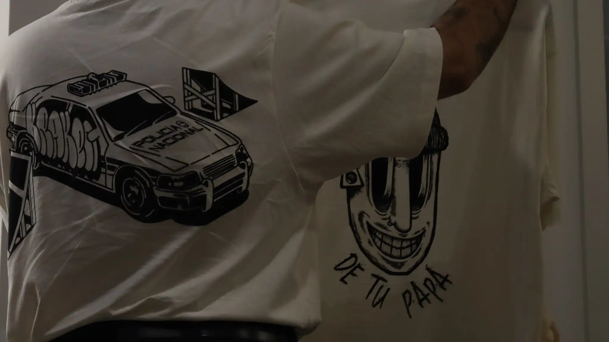 Influencers y Streetwear: Cómo los Iconos Urbanos Están Redefiniendo el Estilo