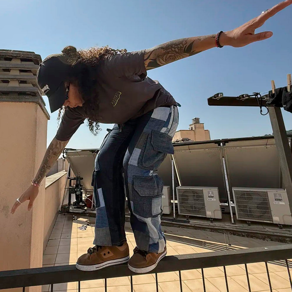 raquel-pants-colab-streetwear-kickflip.webp