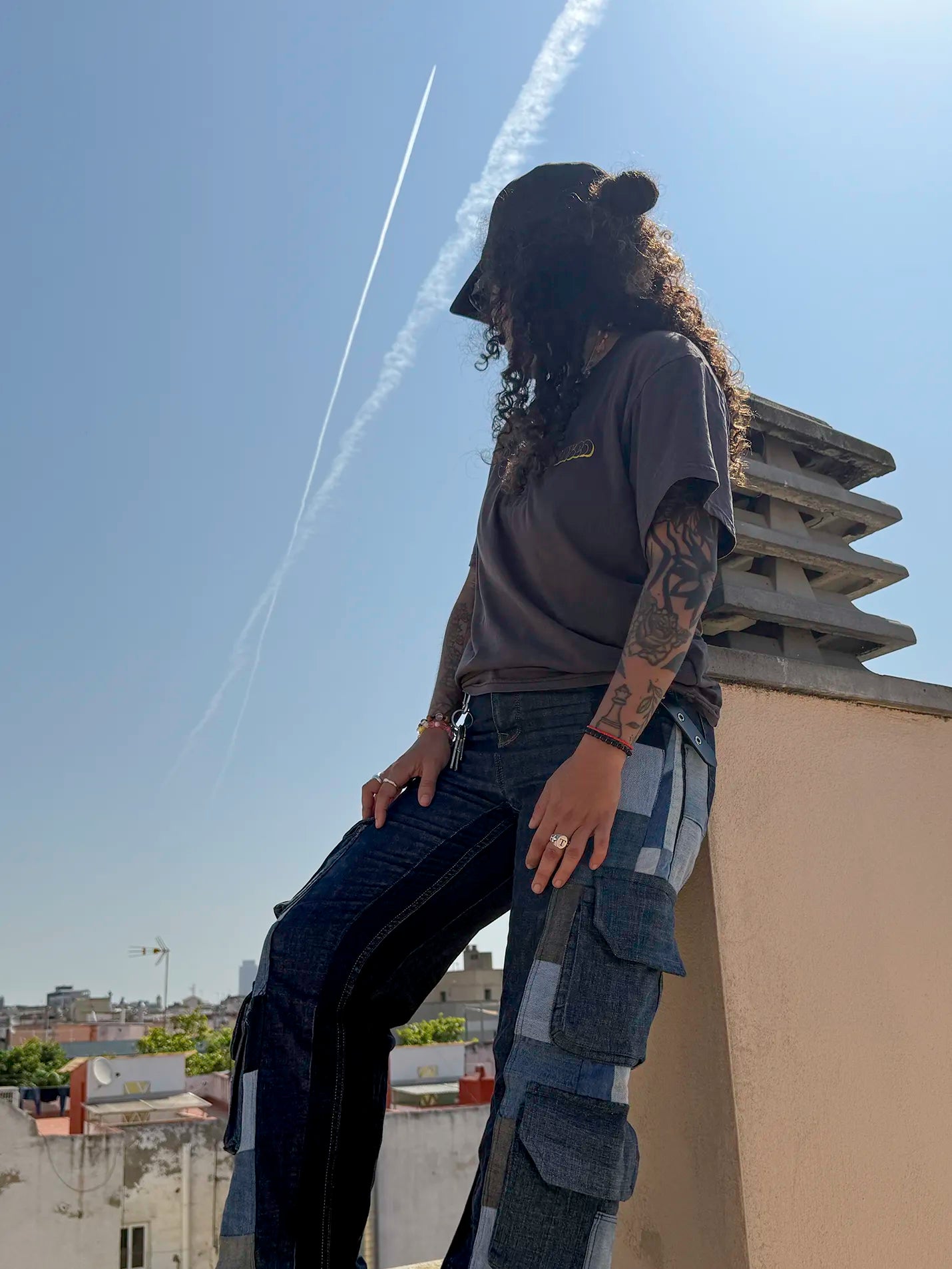 raquel-pants-colab-streetwear.webp